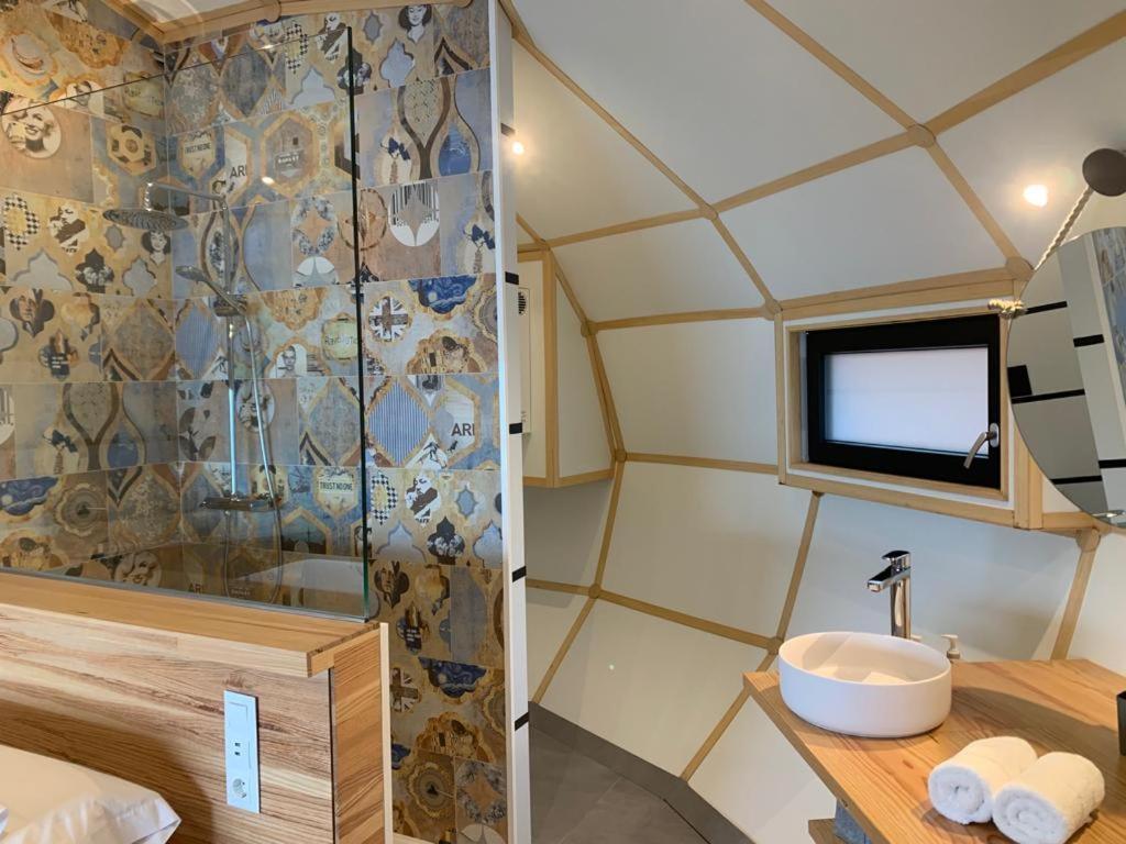 فندق Glamping Do Mar بايونا المظهر الخارجي الصورة