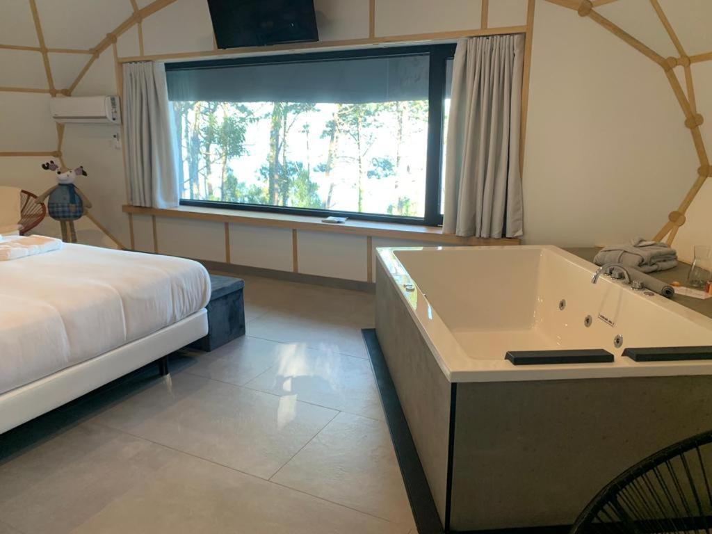 فندق Glamping Do Mar بايونا المظهر الخارجي الصورة